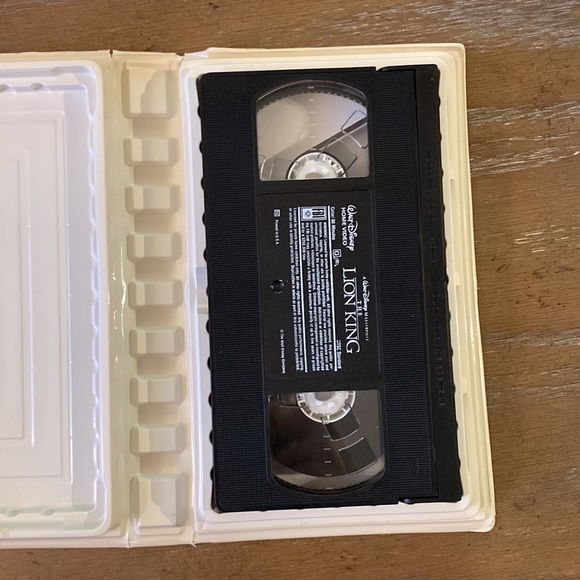 1995 Original A Walt Disney Masterpiece "The Lion King" VHS Tape - Picture 3 of 9
